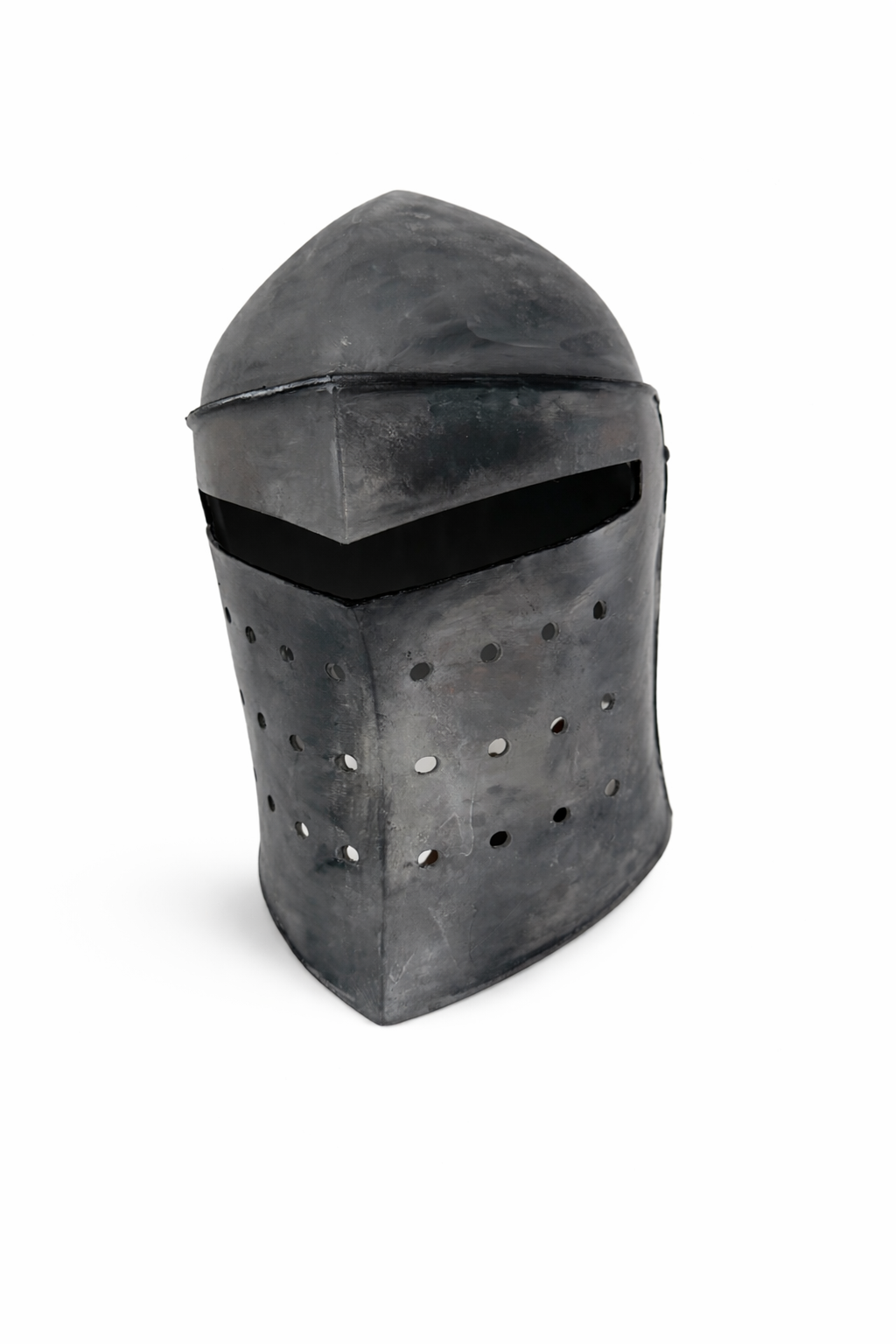 Casco medieval pintado a mano